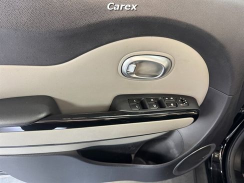 Used 2016 Kia Soul + w/ Primo Package FWD image 34