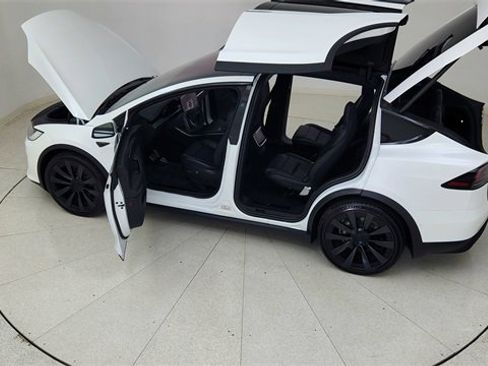 Used 2022 Tesla Model X Plaid image 88