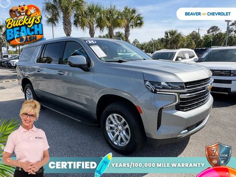 Used 2024 Chevrolet Suburban LT RWD image 9
