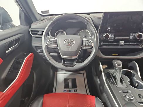 Used 2023 Toyota Highlander XSE AWD/4WD image 14