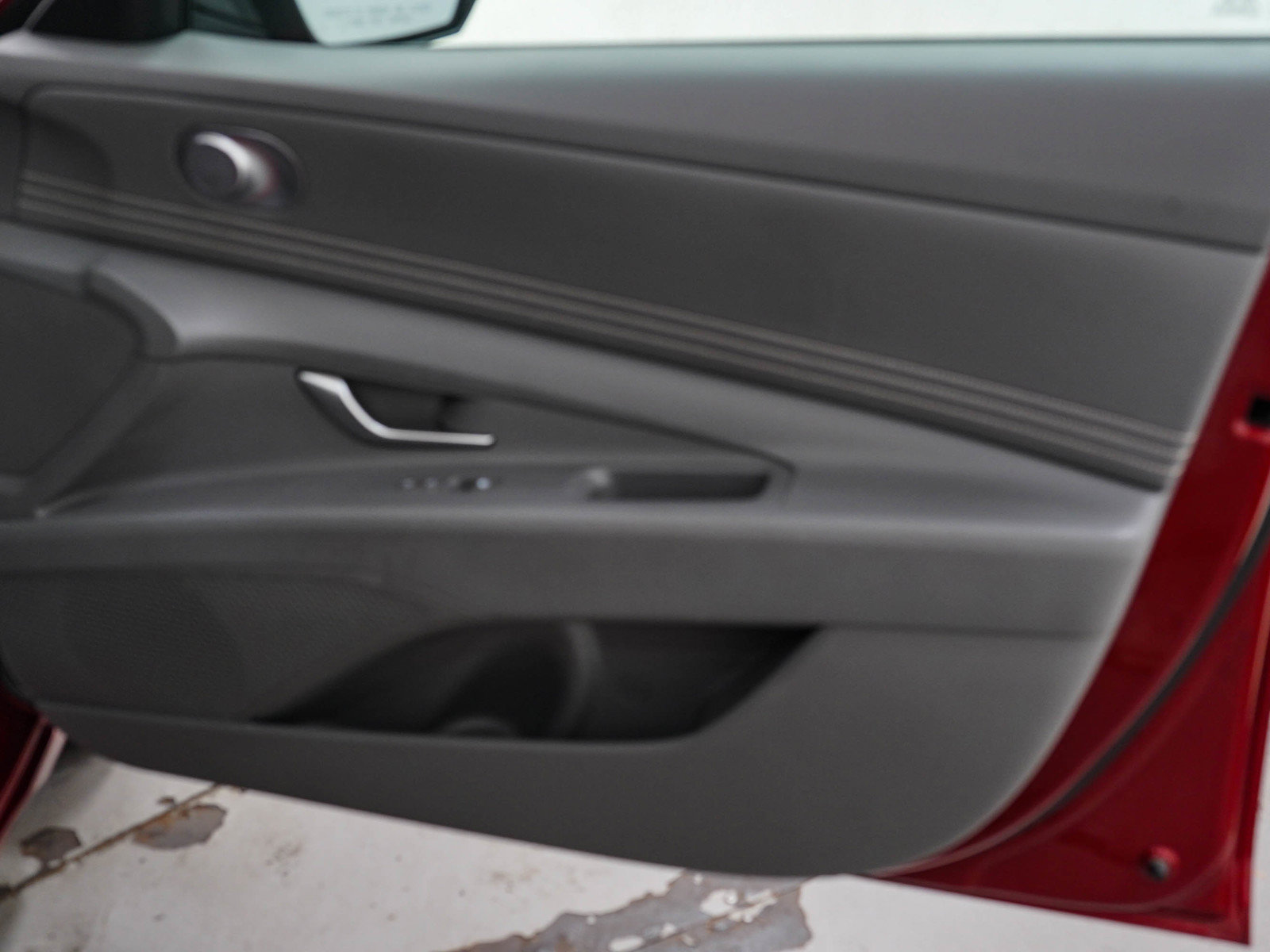 Used 2025 Hyundai Elantra SEL FWD image 9