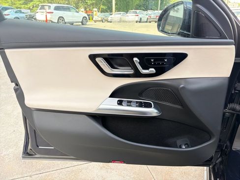 New 2026 Mercedes-Benz E 350 4MATIC Sedan image 17