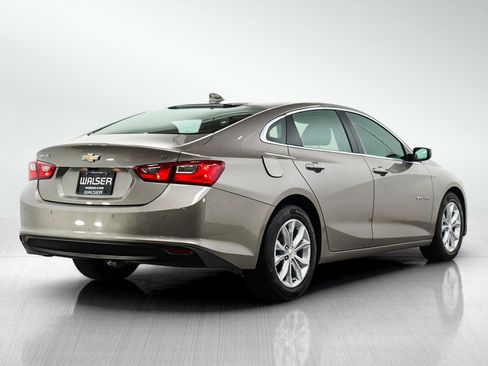 Used 2023 Chevrolet Malibu LT w/ Driver Confidence Package FWD image 5
