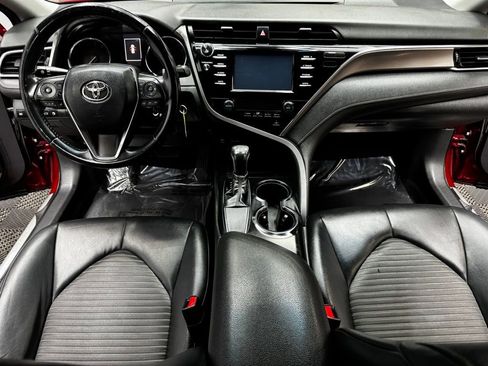 Used 2018 Toyota Camry SE w/ Protection Package (Q2) FWD image 39