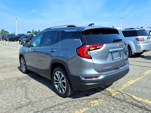 Used 2020 GMC Terrain SLT w/ Preferred Package AWD/4WD image 7