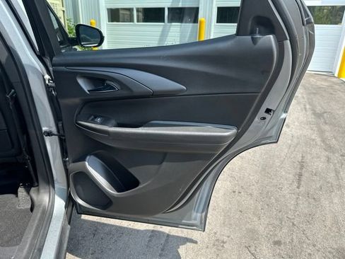Used 2023 Chevrolet TrailBlazer ACTIV w/ Sun and Liftgate Package AWD/4WD image 12