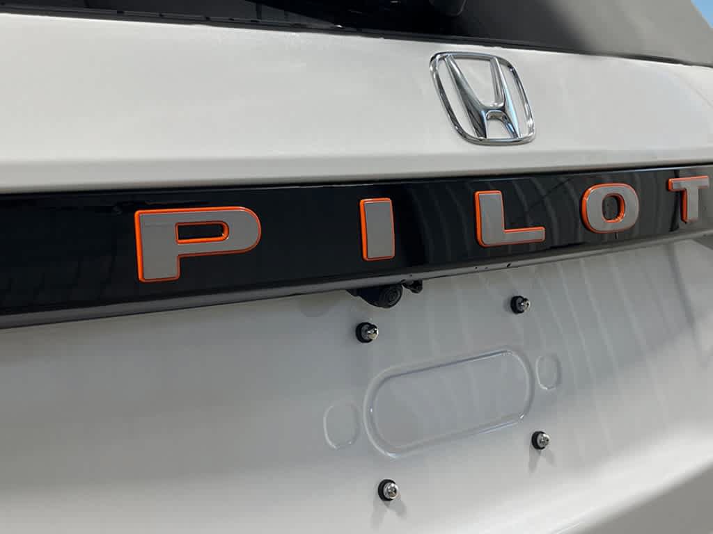 New 2026 Honda Pilot TrailSport image 7