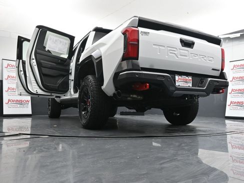 Used 2025 Toyota Tacoma TRD Pro image 44
