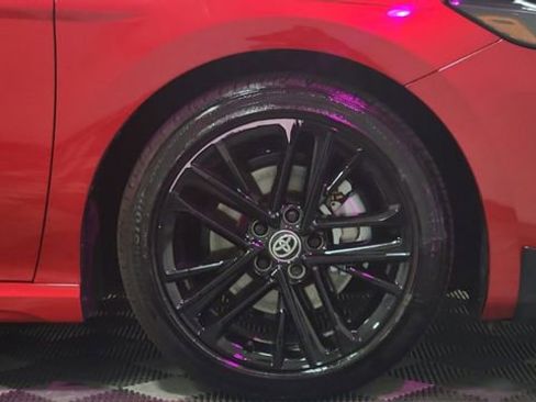 Used 2025 Toyota Camry SE w/ Convenience Package image 24