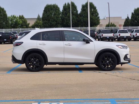 Certified 2024 Honda HR-V Sport image 6