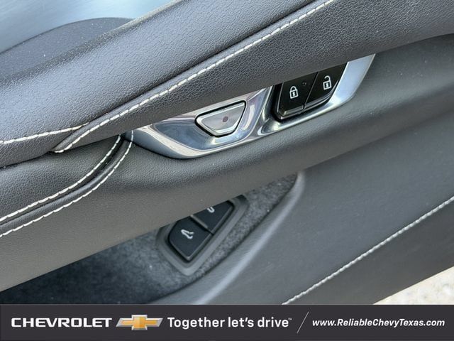 Used 2022 Chevrolet Corvette Stingray Coupe w/ Battery Protection Package RWD image 27