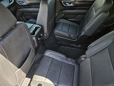 Certified 2023 Chevrolet Tahoe Z71 w/ Luxury Package image 31