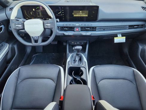 New 2025 Kia K4 GT-Line image 22