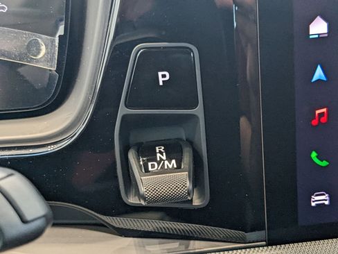 Certified 2025 Porsche Cayenne image 17