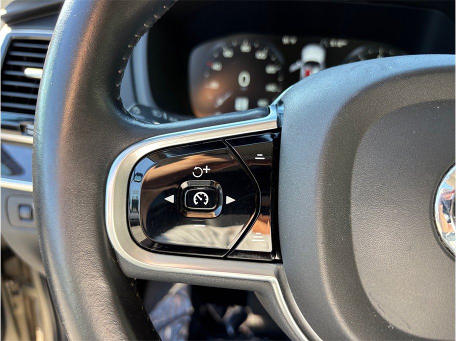 Used 2018 Volvo XC90 T6 Momentum w/ Convenience Package AWD/4WD image 27
