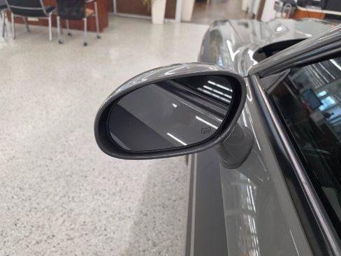 Used 2018 Dodge Challenger SXT RWD image 32