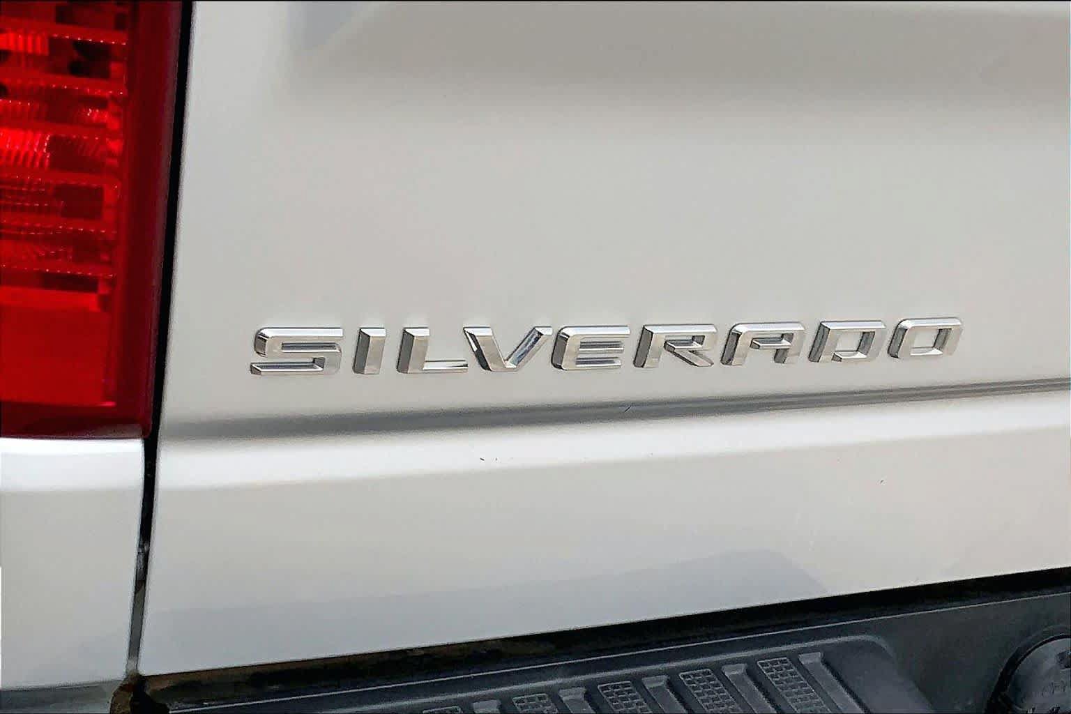 Used 2020 Chevrolet Silverado 1500 LT w/ Fleet Comfort Package AWD/4WD image 30