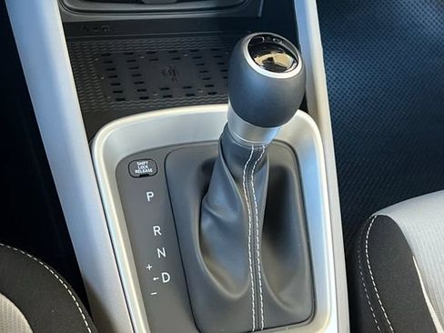 New 2026 Hyundai Venue SEL FWD image 20