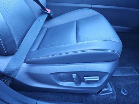 Used 2025 Toyota Crown XLE image 34