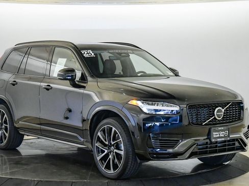 Certified 2023 Volvo XC90 T8 Ultimate AWD/4WD image 6