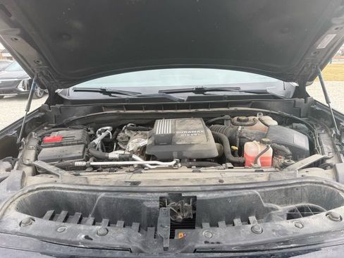 Used 2022 GMC Yukon XL SLT w/ SLT Luxury Package image 18