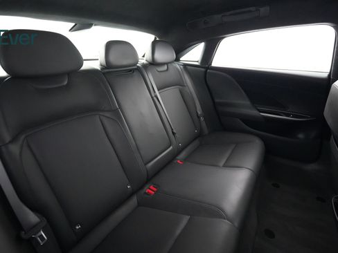 Used 2023 Lucid Air Pure image 5