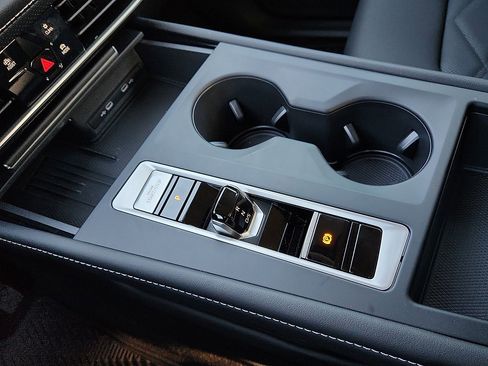 Used 2026 Volkswagen Atlas SE image 12