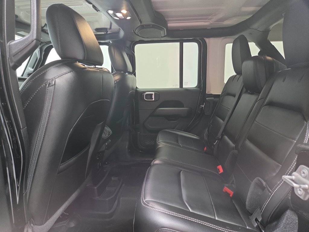Used 2020 Jeep Wrangler Unlimited Sahara AWD/4WD image 24