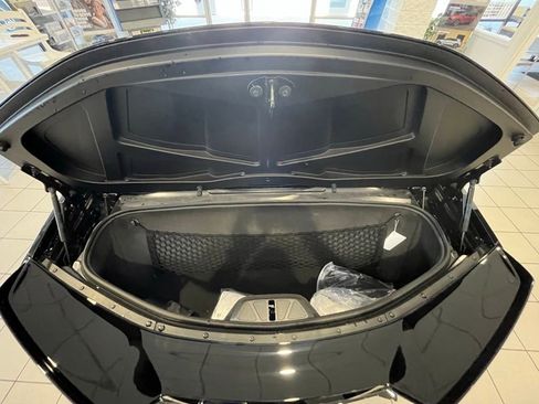 Used 2025 Chevrolet Corvette Z06 w/ Stealth Interior Trim Package RWD image 12