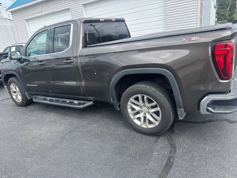 Used 2019 GMC Sierra 1500 SLE w/ SLE Value Package AWD/4WD image 2