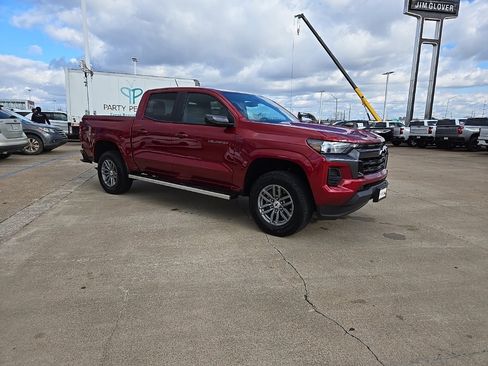 Used 2024 Chevrolet Colorado LT image 10