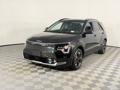 Used 2025 Kia Niro Wind FWD image 4