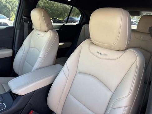 Certified 2024 Cadillac XT4 Premium Luxury w/ Active Safety Package FWD image 17