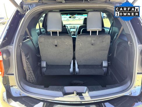 Used 2017 Ford Explorer Limited w/ Equipment Group 301A image 8
