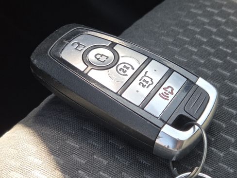 Used 2023 Ford Escape ST-Line AWD/4WD image 38
