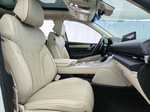 Used 2022 Genesis GV80 3.5T Advanced + AWD/4WD image 32