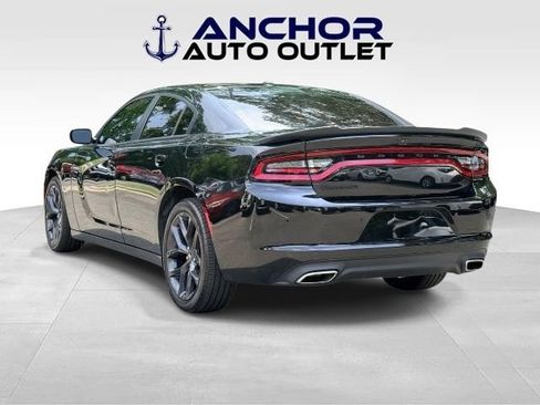 Used 2022 Dodge Charger SXT w/ Blacktop Package RWD image 6