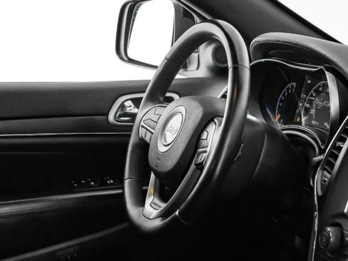 Used 2018 Jeep Grand Cherokee High Altitude image 11