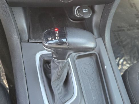 Used 2022 Dodge Charger SXT RWD image 13