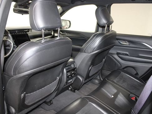 Used 2024 Jeep Grand Cherokee Altitude AWD/4WD image 26