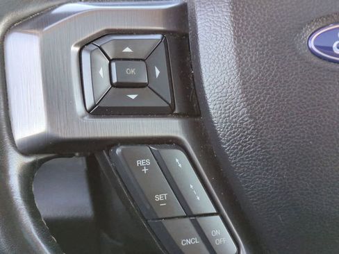 Used 2018 Ford Expedition Platinum image 26