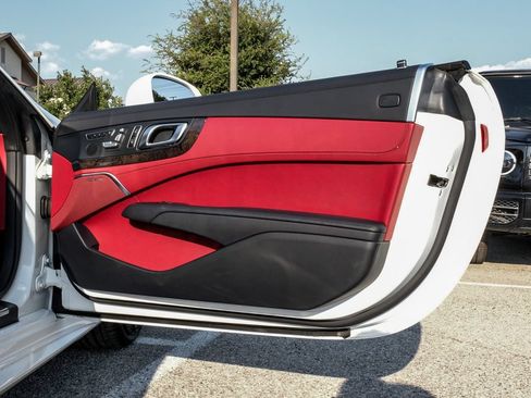 Used 2018 Mercedes-Benz SL 550 image 39