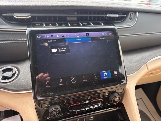Used 2024 Jeep Grand Cherokee Limited AWD/4WD image 20
