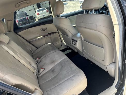 Used 2015 Toyota Venza LE image 19