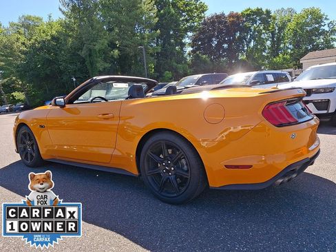 Used 2018 Ford Mustang GT Premium w/ Equipment Group 401A RWD image 4