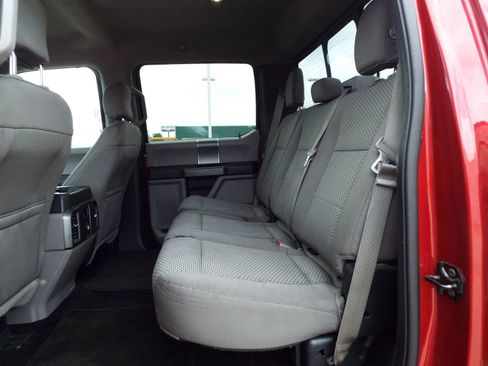 Used 2015 Ford F150 XLT w/ Equipment Group 302A Luxury AWD/4WD image 20