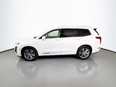 Used 2024 Cadillac XT6 Premium Luxury image 6