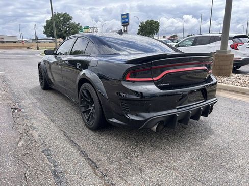 Used 2023 Dodge Charger Scat Pack RWD image 2