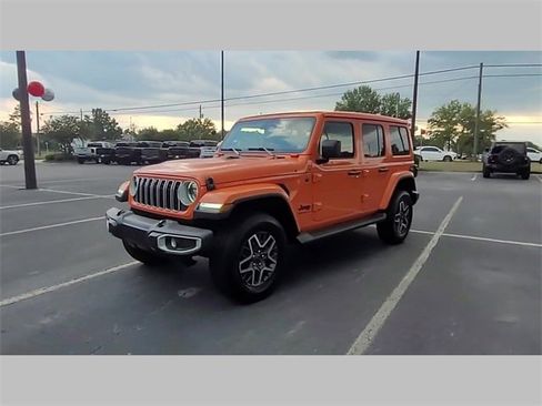 New 2025 Jeep Wrangler Sahara w/ Safety Group image 21