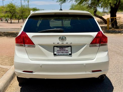 Used 2012 Toyota Venza XLE FWD image 4